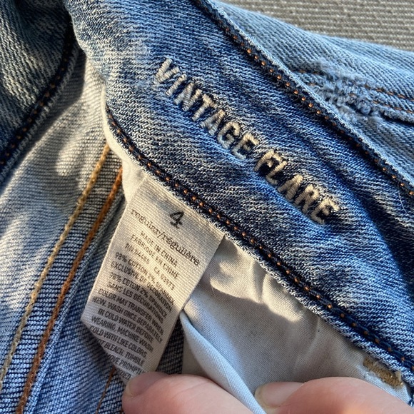 American Eagle size 4 regular Stretch Capris - Picture 4 of 4